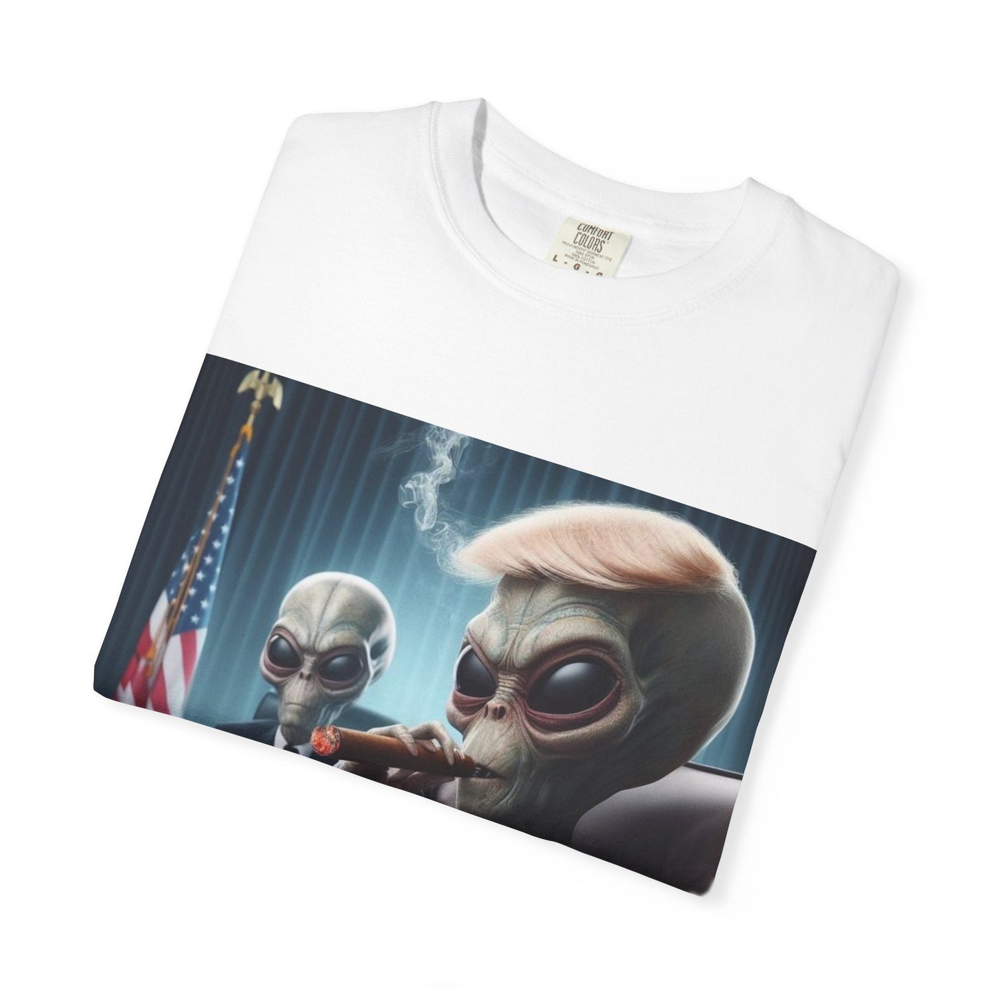 Unisex Alien Graphic T-Shirt – Fun Extraterrestrial Humor Tee