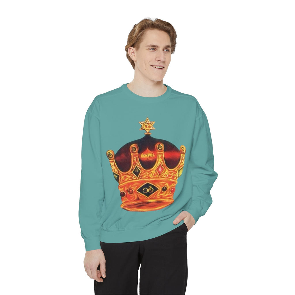 Crown Graphic Unisex Sweatshirt - Stylish & Comfortable