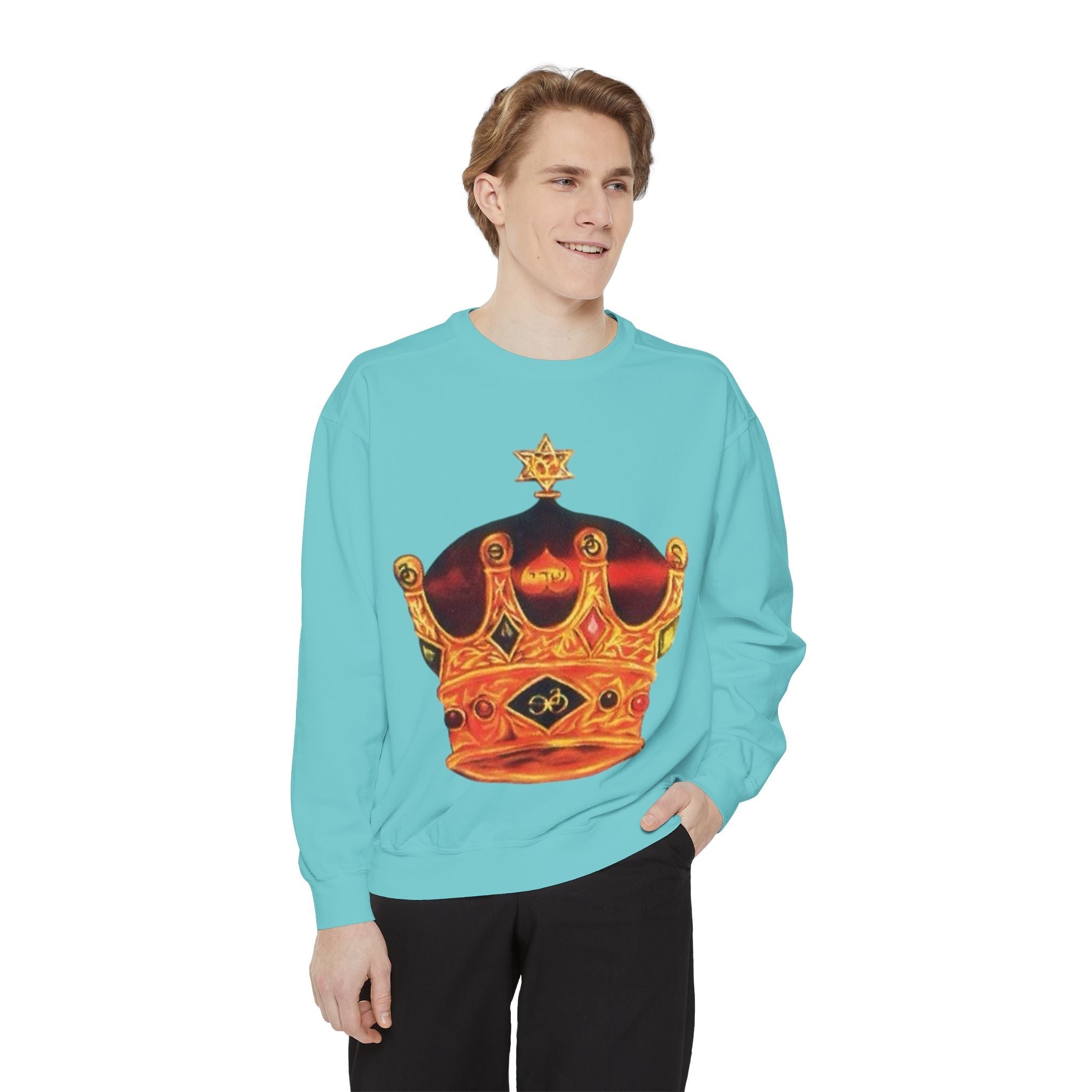 Crown Graphic Unisex Sweatshirt - Stylish & Comfortable